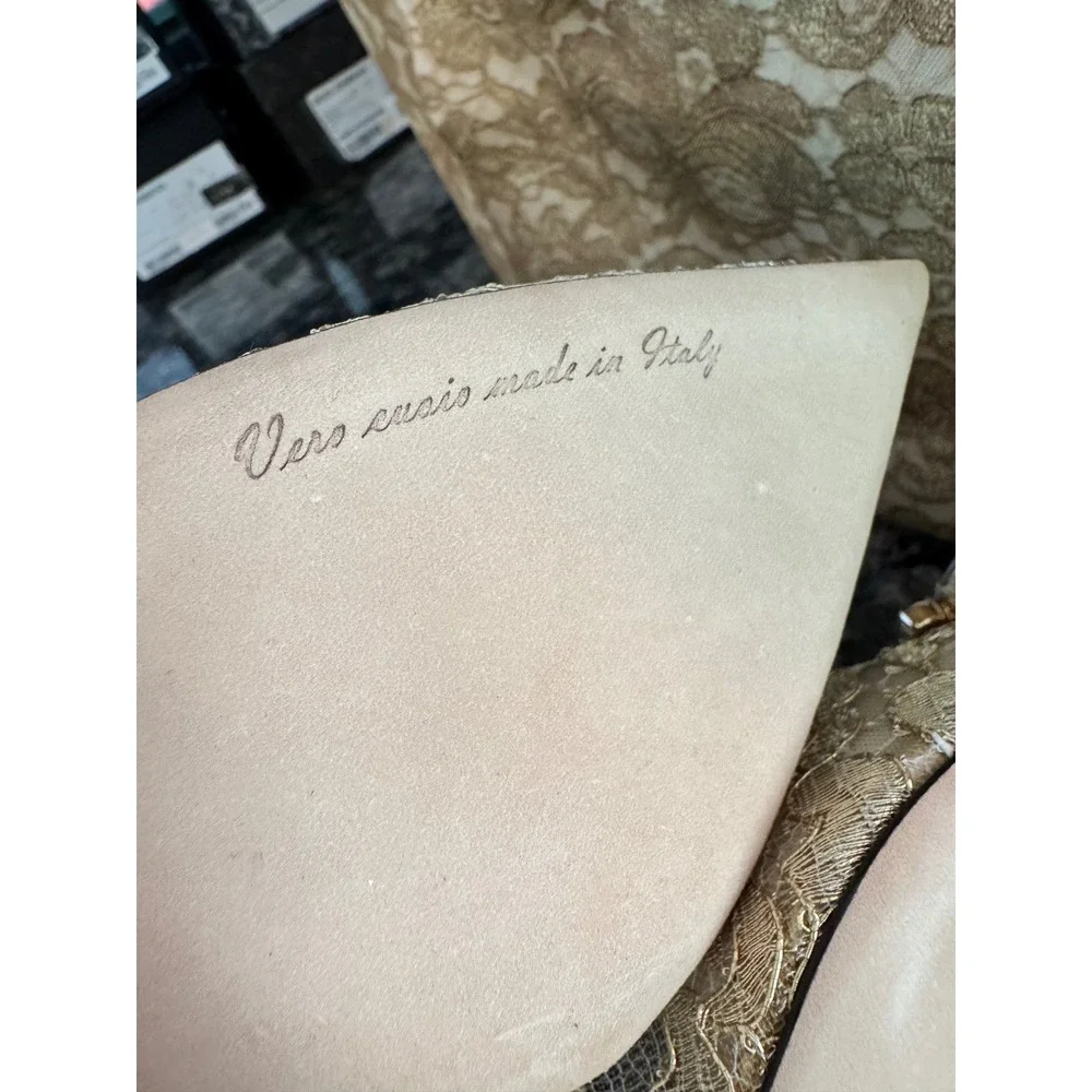 Dolce & Gabbana Bellucci Gold Lace Crystal Pumps CD0066 AE637 40.5/ 10.5 heels - Picture 14 of 16